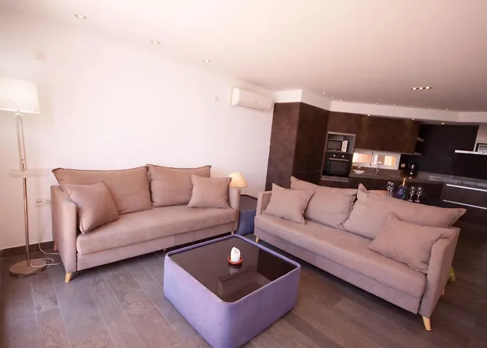 Inmovecos 1 Linea Playa Y Reformado Soling 65 * لا مانغا ذيل مار مينور